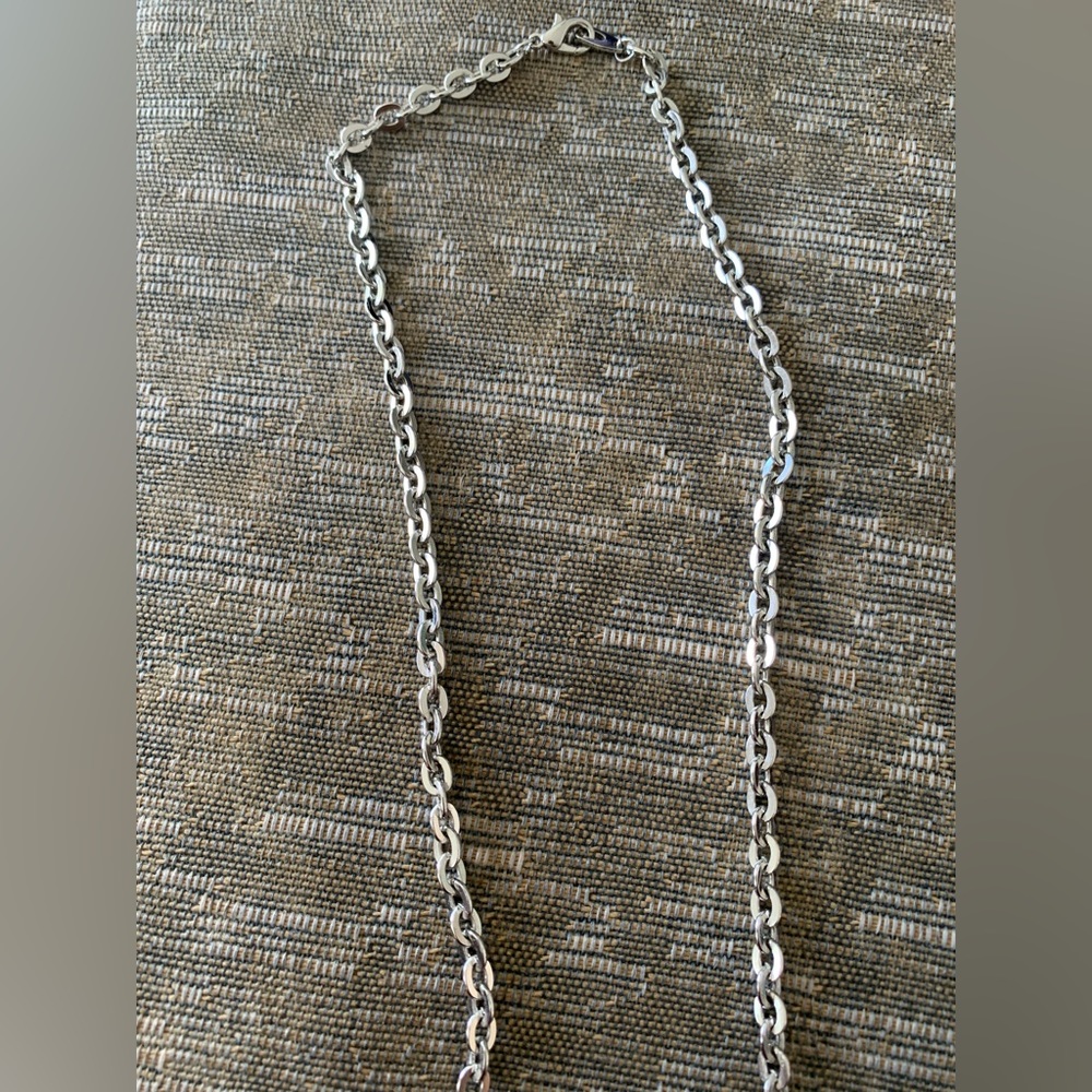 🌸 Bebe Rhinestone Necklace 🌸 - Picture 5 of 9
